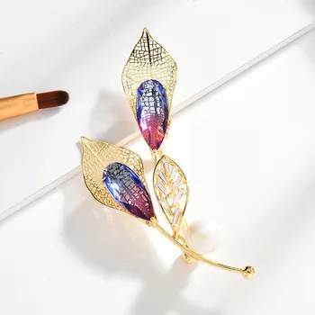 Luksuzni AAA Cirkon gorski kristal cvijet Biser broš igle predivna šuplje lišće Crystal broš za žene pribor nakit